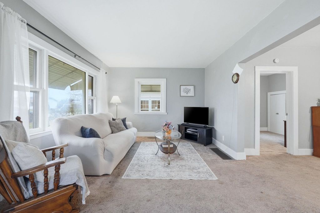 Photo of 103 N Grand Avenue, Ashley, IN 46705 (MLS # 202611243)