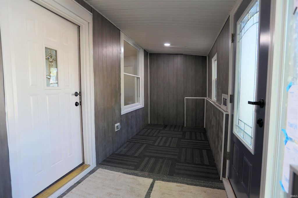 Photo of 2102 Webster Street, Fort Wayne, IN 46802 (MLS # 202541599)