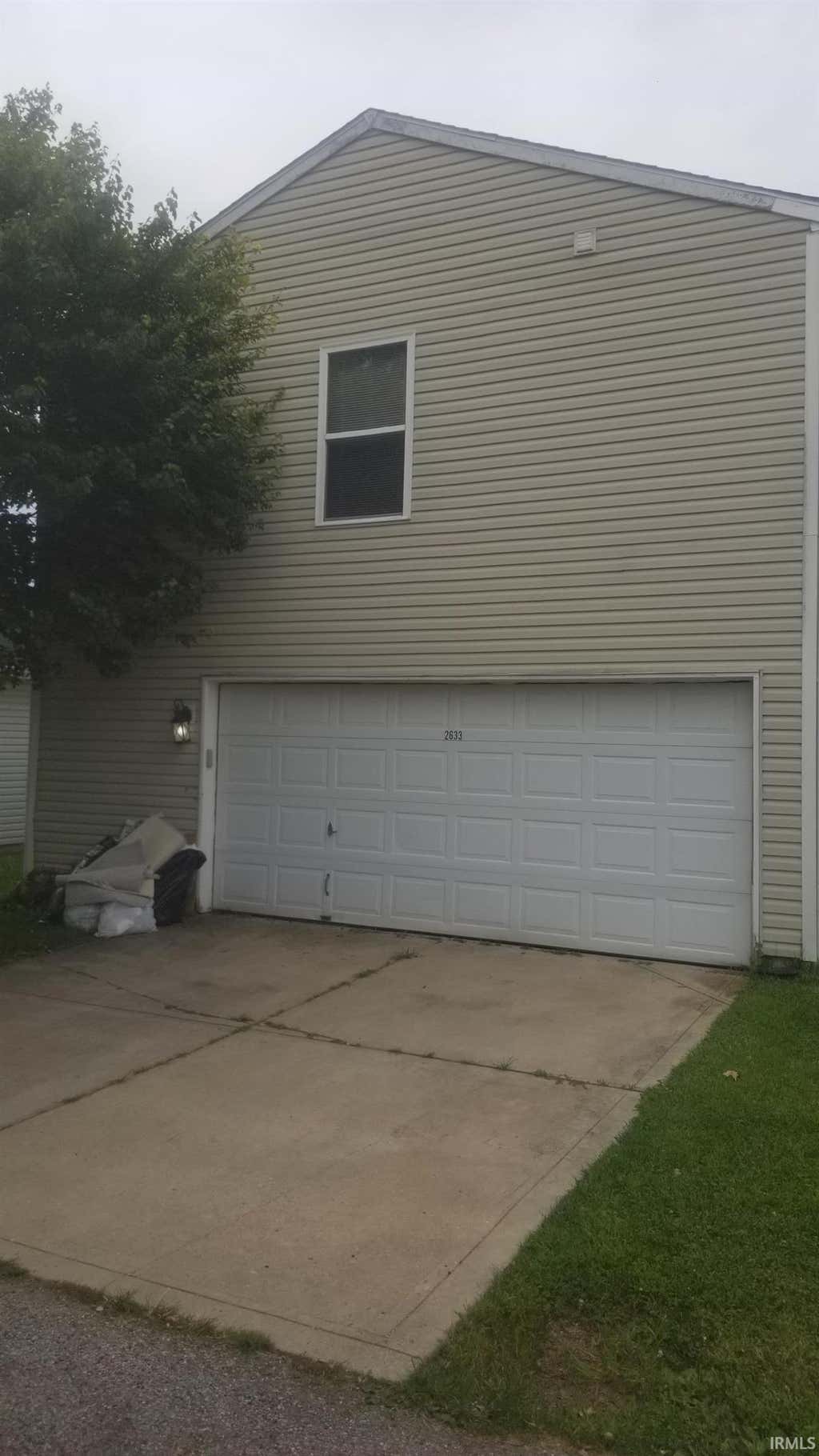 Photo of 2633 Brewster Lane, Lafayette, IN 47909 (MLS # 202631297)