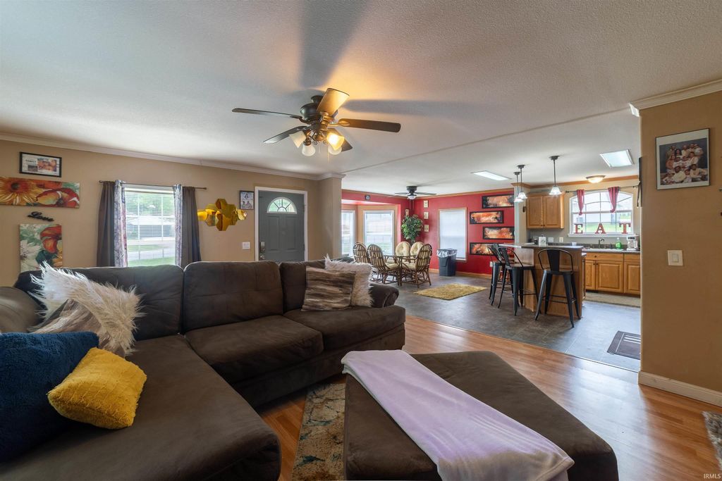 Photo of 3919 Claremont Avenue, Evansville, IN 47712 (MLS # 202619773)