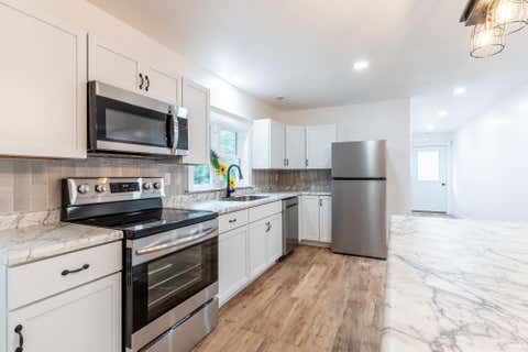 Tiny photo for 2165 E 400 S Road, Wabash, IN 46992 (MLS # 202627598)