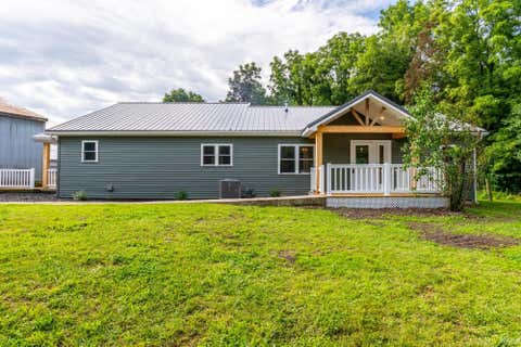Photo of 2165 E 400 S Road, Wabash, IN 46992 (MLS # 202627598)