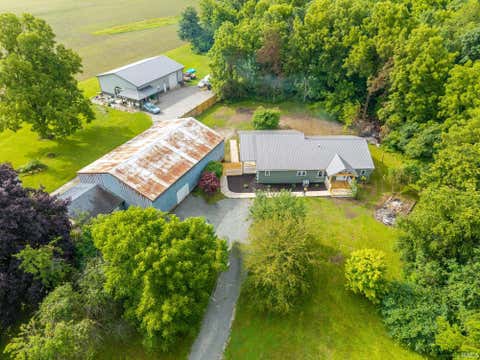 Tiny photo for 2165 E 400 S Road, Wabash, IN 46992 (MLS # 202627598)