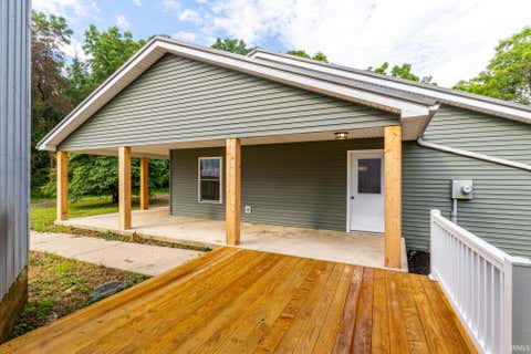 Tiny photo for 2165 E 400 S Road, Wabash, IN 46992 (MLS # 202627598)