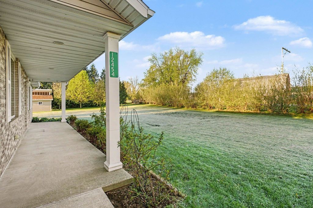 Photo of 12454 Stoney Drive, Middlebury, IN 46540 (MLS # 202614180)