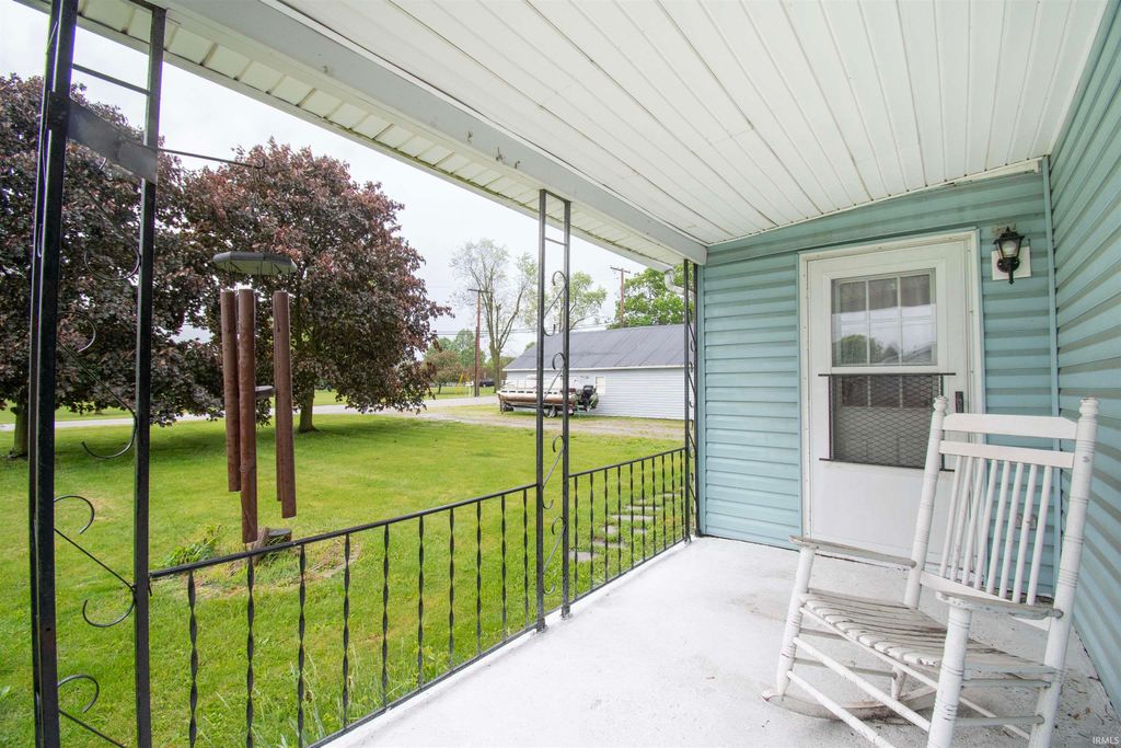 Photo of 410 S gonzer Avenue, Ashley, IN 46705 (MLS # 202605879)