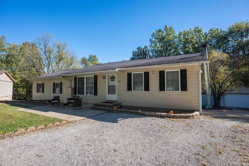 Photo of 125 Cortez Court, Chandler, IN 47610 (MLS # 202544012)