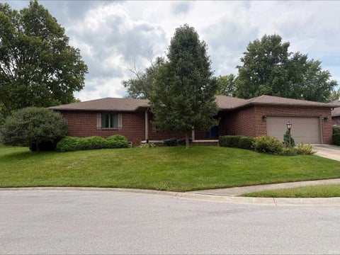 Photo of 211 HARRISON Court, Greentown, IN 46936 (MLS # 202637153)