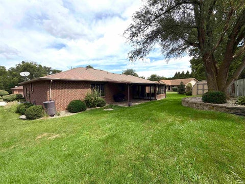 Tiny photo for 211 HARRISON Court, Greentown, IN 46936 (MLS # 202637153)