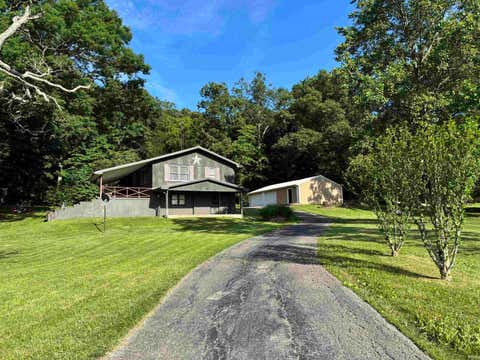 Tiny photo for 391 E County Road 200 N. Road, Paoli, IN 47454 (MLS # 202620835)