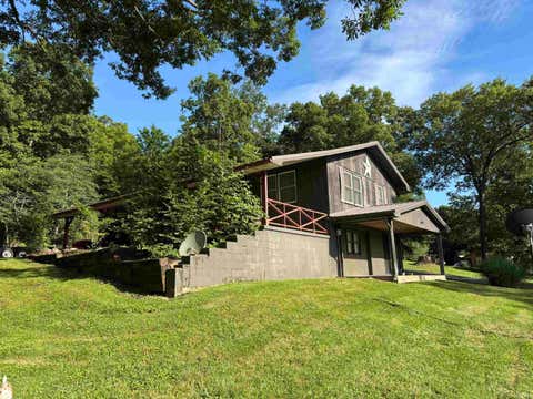 Tiny photo for 391 E County Road 200 N. Road, Paoli, IN 47454 (MLS # 202620835)