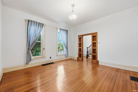Tiny photo for 1111 Stophlet Street, Fort Wayne, IN 46802 (MLS # 202643586)