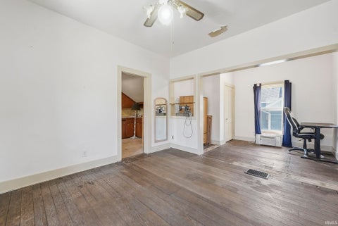 Tiny photo for 1111 Stophlet Street, Fort Wayne, IN 46802 (MLS # 202643586)