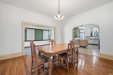 Tiny photo for 1111 Stophlet Street, Fort Wayne, IN 46802 (MLS # 202643586)