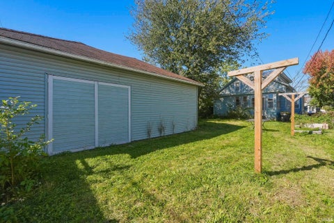 Tiny photo for 1111 Stophlet Street, Fort Wayne, IN 46802 (MLS # 202643586)