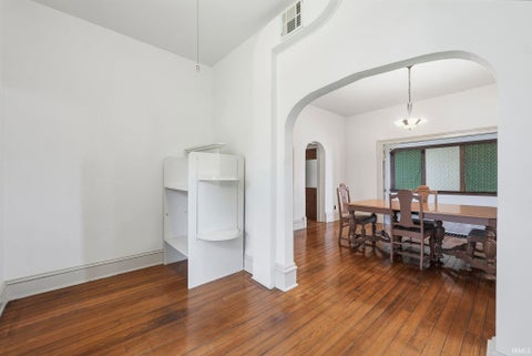 Tiny photo for 1111 Stophlet Street, Fort Wayne, IN 46802 (MLS # 202643586)