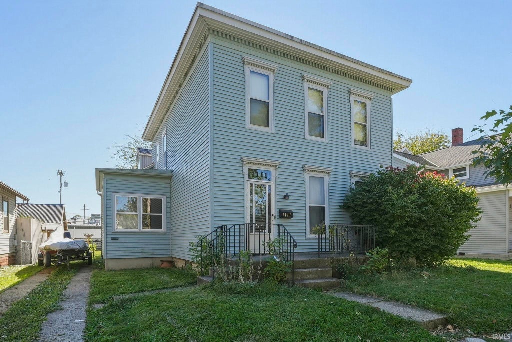 Photo of 1111 Stophlet Street, Fort Wayne, IN 46802 (MLS # 202643586)