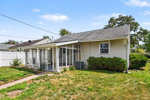 Tiny photo for 1534 Kilbourn Street, Elkhart, IN 46514 (MLS # 202629708)