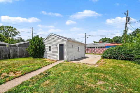 Tiny photo for 1534 Kilbourn Street, Elkhart, IN 46514 (MLS # 202629708)