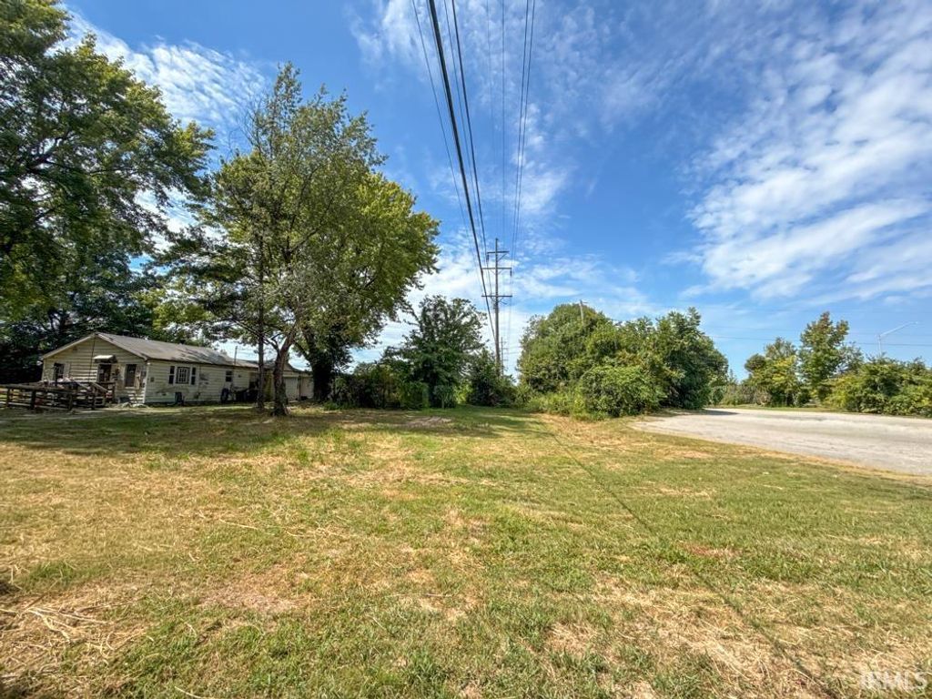 Photo of 10395 W State Road 66 Road, Newburgh, IN 47630 (MLS # 202536450)