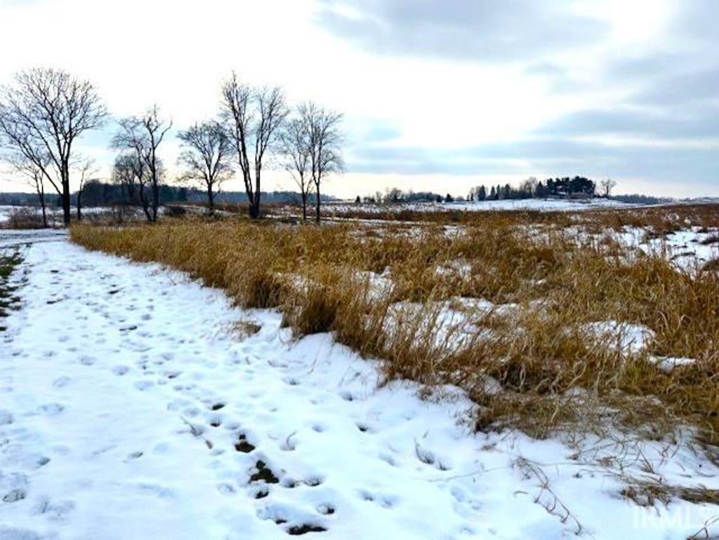 Photo of TBD E 900 N, Kendallville, IN 46755 (MLS # 202549339)