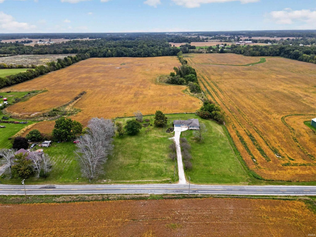 Photo of 2733 State Road 327, Corunna, IN 46730 (MLS # 202641889)