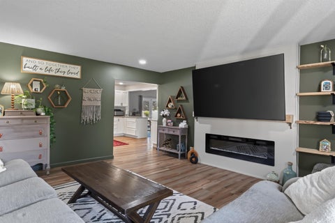 Tiny photo for 30 EMS T6A Lane, Leesburg, IN 46538 (MLS # 202637801)
