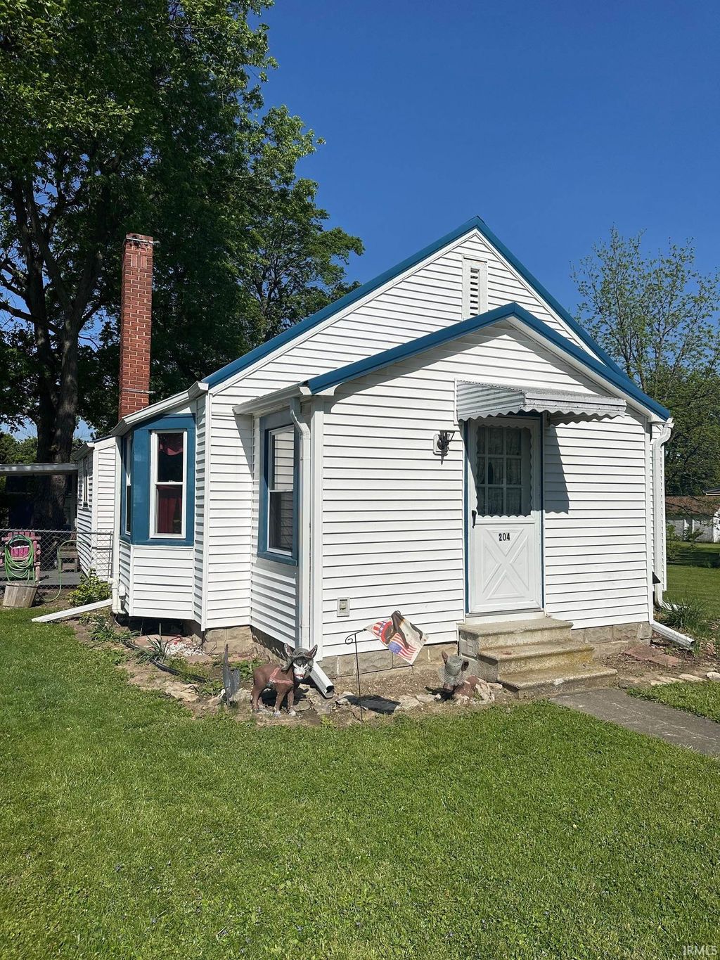 Photo of 204 N Market Street, Parker City, IN 47368 (MLS # 202616411)