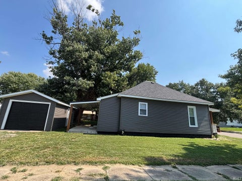 Tiny photo for 108 W Hefron Street, Washington, IN 47501 (MLS # 202638826)