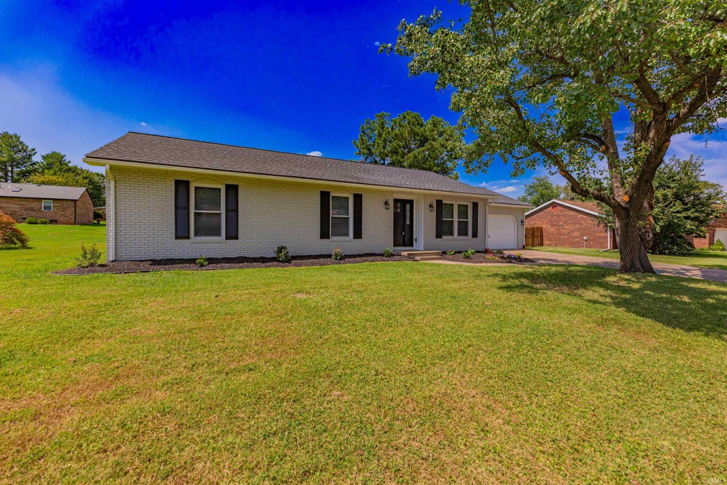 Photo of 6840 Copperfield Drive, Evansville, IN 47711 (MLS # 202634786)