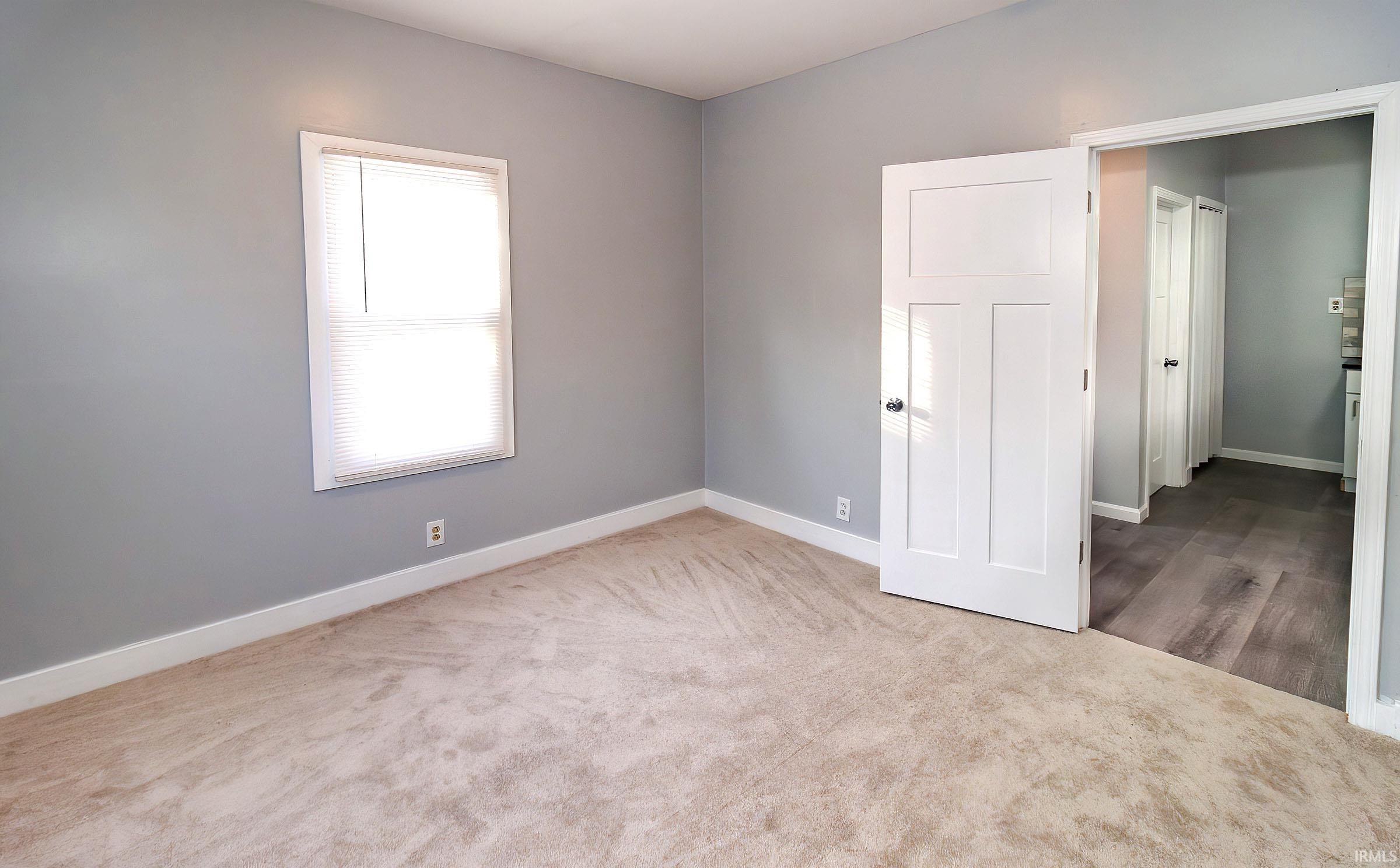 Evansville, Indiana 47713, United States, 2 Bedrooms Bedrooms, ,1 BathroomBathrooms,Residential,Pending,19481