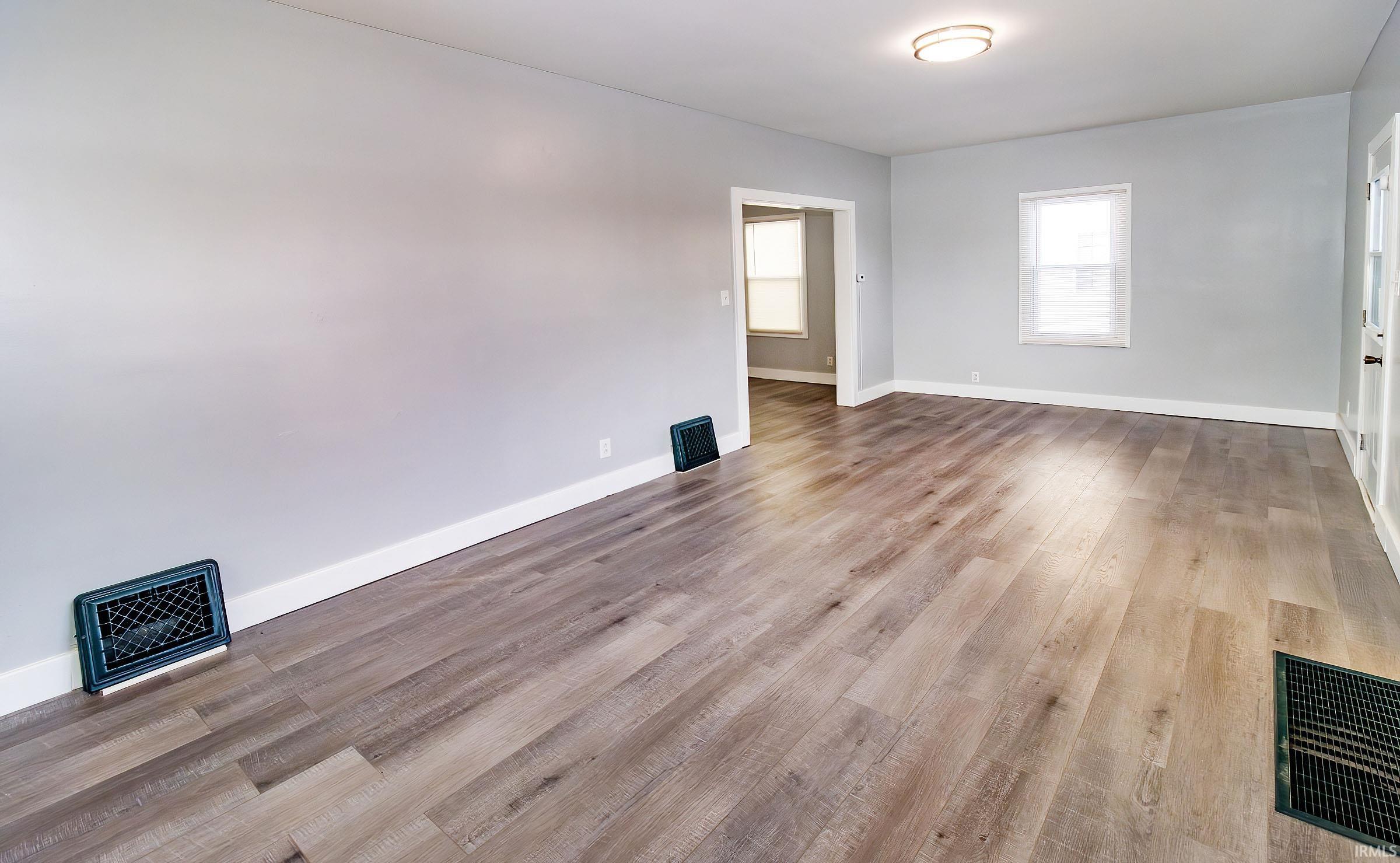 Evansville, Indiana 47713, United States, 2 Bedrooms Bedrooms, ,1 BathroomBathrooms,Residential,Pending,19481