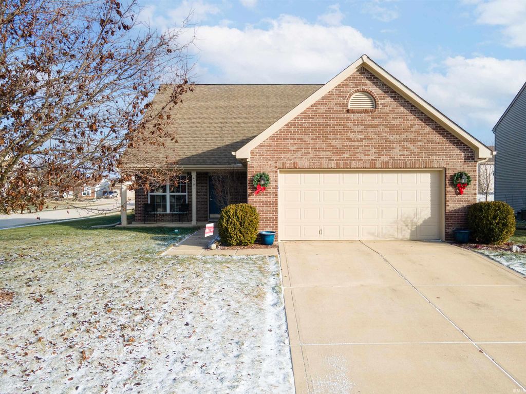Photo of 4301 S Thompson Drive, Marion, IN 46953 (MLS # 202549408)