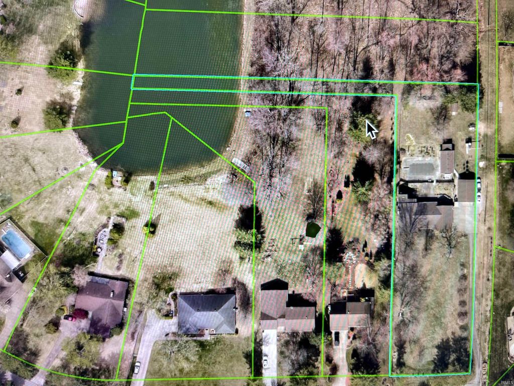 Photo of 2718 Pine Tree Drive, Evansville, IN 47711 (MLS # 202541455)