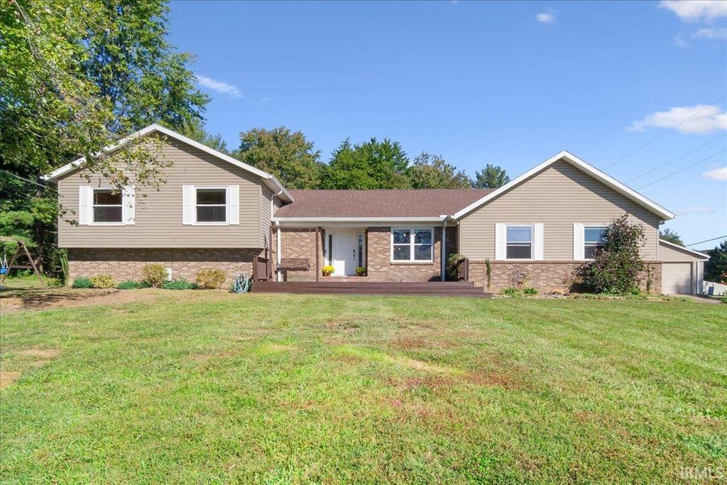 Photo of 2718 Pine Tree Drive, Evansville, IN 47711 (MLS # 202541455)