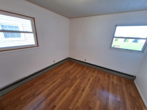 Tiny photo for 2906 N Waugh Street, Kokomo, IN 46901 (MLS # 202612628)