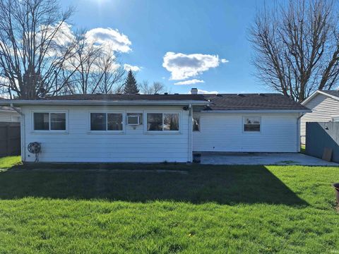 Tiny photo for 2906 N Waugh Street, Kokomo, IN 46901 (MLS # 202612628)