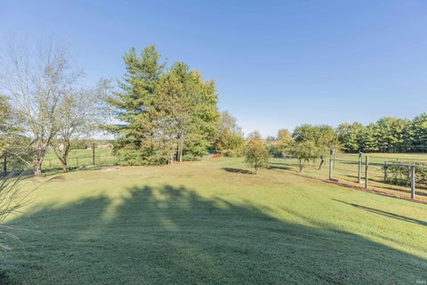 Tiny photo for 15220 Old State Road, Evansville, IN 47725 (MLS # 202643616)