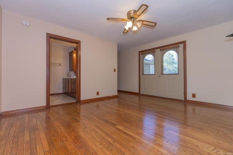 Tiny photo for 15220 Old State Road, Evansville, IN 47725 (MLS # 202643616)