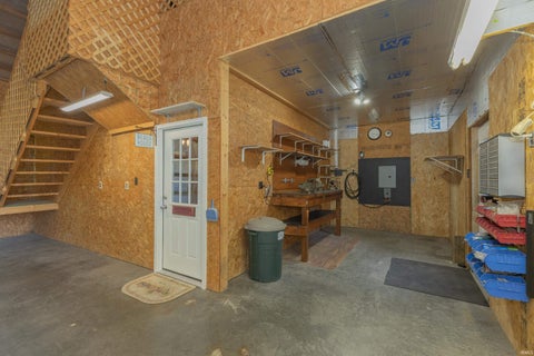 Tiny photo for 15220 Old State Road, Evansville, IN 47725 (MLS # 202643616)