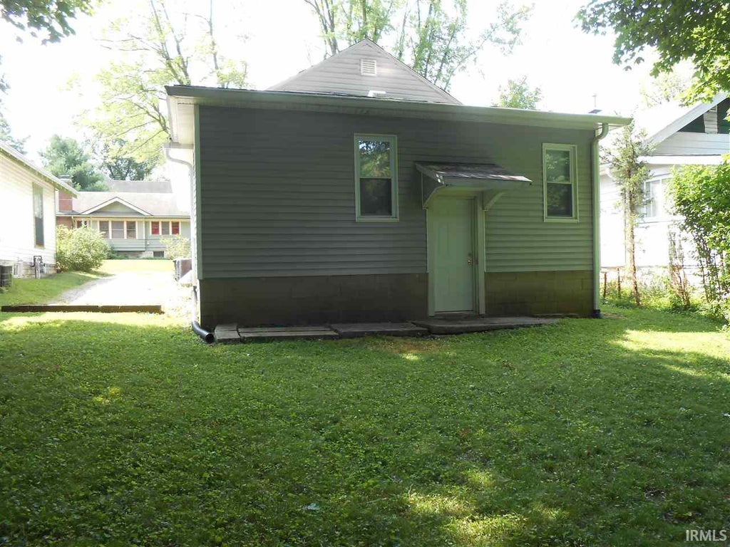 Photo of 215 E 12th Street, Bloomington, IN 47408 (MLS # 202638726)