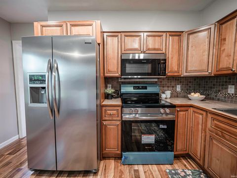 Tiny photo for 922 Forest Glen Drive, Evansville, IN 47712 (MLS # 202536113)