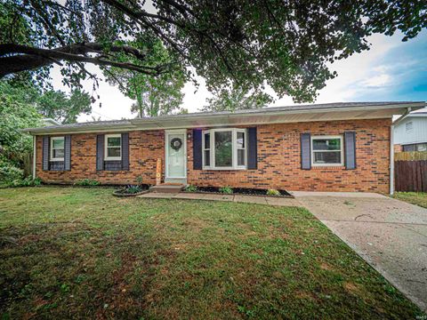 Tiny photo for 922 Forest Glen Drive, Evansville, IN 47712 (MLS # 202536113)
