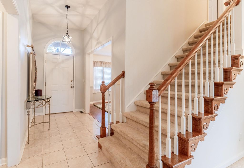 Photo of 8855 Camelot Drive, Newburgh, IN 47630 (MLS # 202545974)