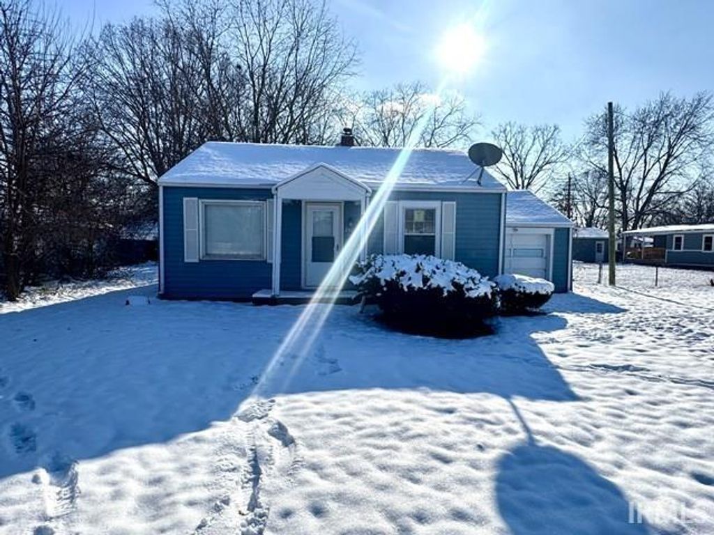 Photo of 2405 E 3Rd Street, Anderson, IN 46012 (MLS # 202548611)