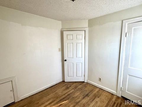 Tiny photo for 2405 E 3rd Street, Anderson, IN 46012 (MLS # 202548611)