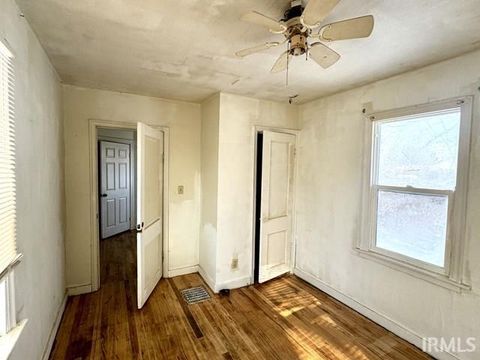 Tiny photo for 2405 E 3rd Street, Anderson, IN 46012 (MLS # 202548611)