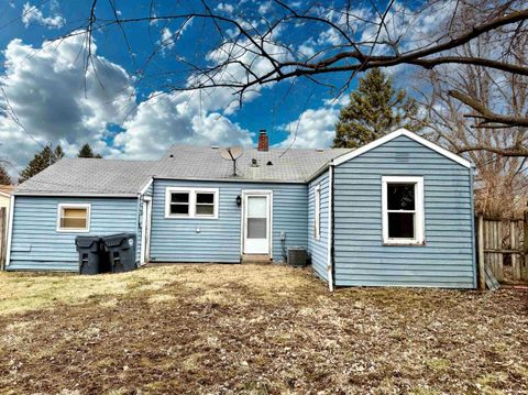 Tiny photo for 2405 E 3rd Street, Anderson, IN 46012 (MLS # 202548611)