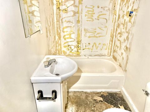 Tiny photo for 2405 E 3rd Street, Anderson, IN 46012 (MLS # 202548611)