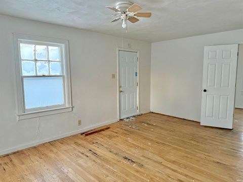 Tiny photo for 2405 E 3rd Street, Anderson, IN 46012 (MLS # 202548611)